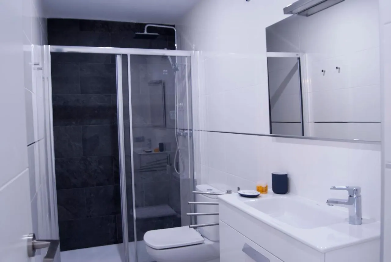 Good Vibes Brand New Apartment Malaga